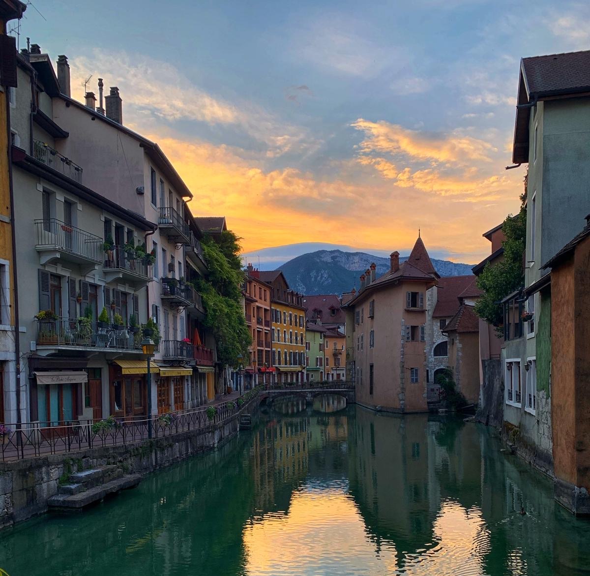 annecy-margaret-vieille-ville margaret-conciergerie-guide